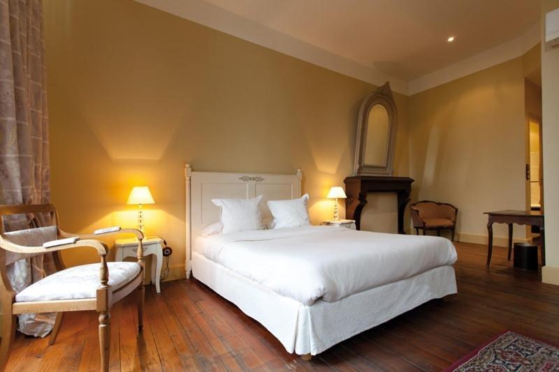 Hostellerie Du Coq D'Or Jonzac Εξωτερικό φωτογραφία